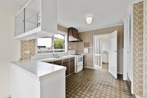 Photo of property in 1/5 Tirimoana Road, Te Atatu South, Auckland, 0602