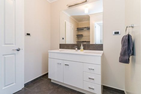 Photo of property in 10 Hardacre Place, Omarama, 9412