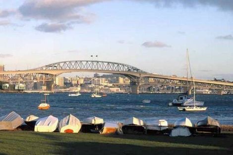 Photo of property in 14a Glade Place, Birkenhead, Auckland, 0626