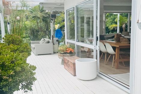 Photo of property in Long Cottage Gallery, 145 Iona Road, Havelock North, 4130