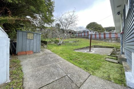 Photo of property in 6 Reid Road, Wainuiomata, Lower Hutt, 5014
