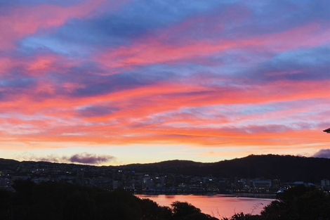 Photo of property in 46a The Crescent, Roseneath, Wellington, 6011