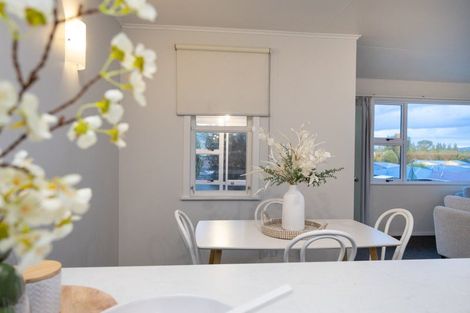 Photo of property in 2a Ruamahanga Crescent, Terrace End, Palmerston North, 4410