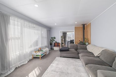 Photo of property in 25 Lake Terrace Road, Burwood, Christchurch, 8061
