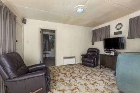 Photo of property in 144 Kamahi Street, Stokes Valley, Lower Hutt, 5019