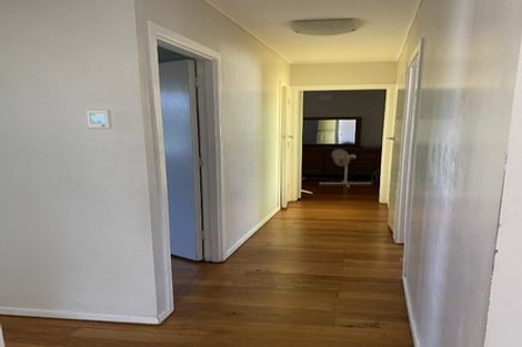 Photo of property in 81 Hepburn Road, Glendene, Auckland, 0602