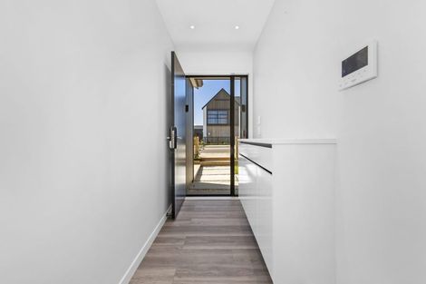 Photo of property in 77 Maungakaraka Road, Karaka, 2580