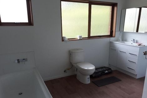 Photo of property in 2/12 Surville Place, Mairangi Bay, Auckland, 0630