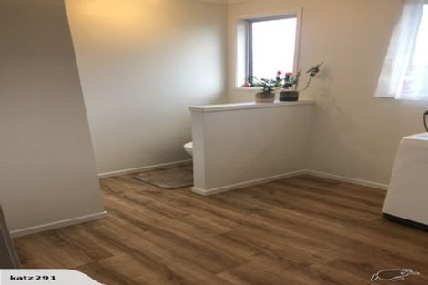 Photo of property in 64 Grace Crescent, Richmond Heights, Taupo, 3330