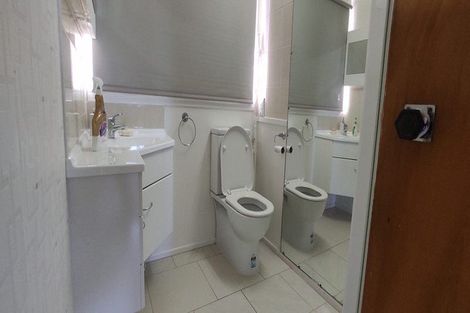 Photo of property in 10 Beaufield Lane, Te Atatu Peninsula, Auckland, 0610