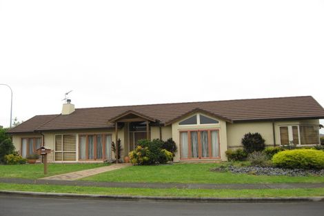 Photo of property in 2 Beverage Place, Rosehill, Papakura, 2113