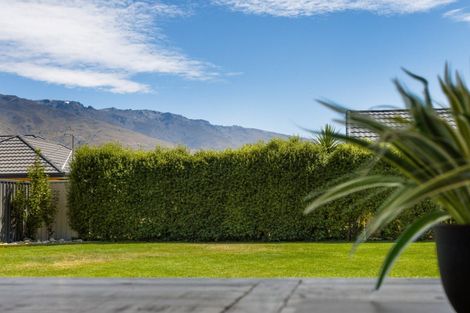 Photo of property in 3 De Bettencor Place, Mount Pisa, Cromwell, 9383