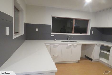 Photo of property in 93 Chelsea View Drive, Chatswood, Auckland, 0626