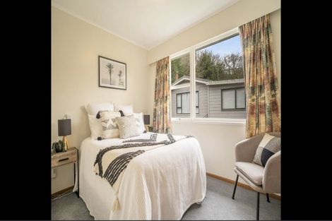 Photo of property in 3 South Street, Tawa, Wellington, 5028