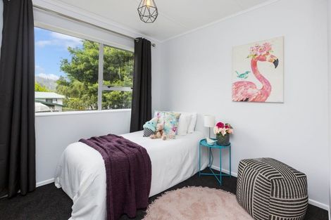 Photo of property in 7 Blueberry Grove, Timberlea, Upper Hutt, 5018