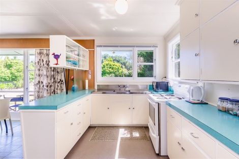 Photo of property in 92 Manly Street, Paraparaumu Beach, Paraparaumu, 5032