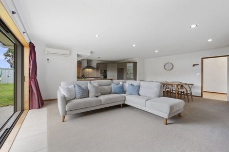 Photo of property in 5 Shire Place, Papamoa Beach, Papamoa, 3118