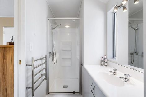 Photo of property in 14 Kingsgate Close, Havelock North, 4130