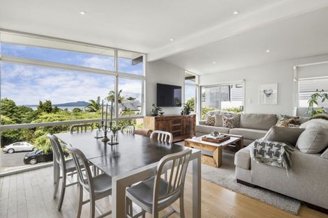 Photo of property in 53 Parr Terrace, Castor Bay, Auckland, 0620
