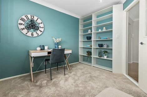 Photo of property in 77 The Masthead, Whitby, Porirua, 5024