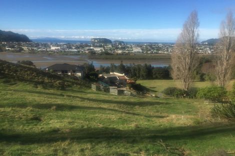 Photo of property in 1/2 Elliott Avenue, Bayview, Auckland, 0629