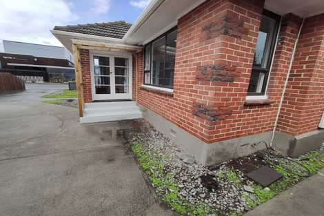 Photo of property in 2/15 Waimairi Road, Upper Riccarton, Christchurch, 8041