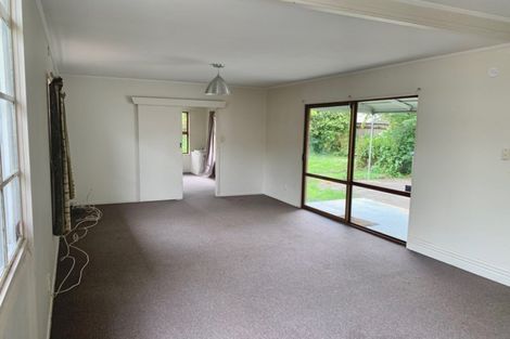 Photo of property in 8 Sylvan Avenue East, Northcote, Auckland, 0627