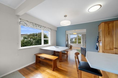 Photo of property in 53 Saint Johns Terrace, Tawa, Wellington, 5028