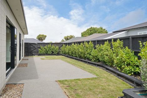 Photo of property in 403c Harewood Road, Harewood, Christchurch, 8051