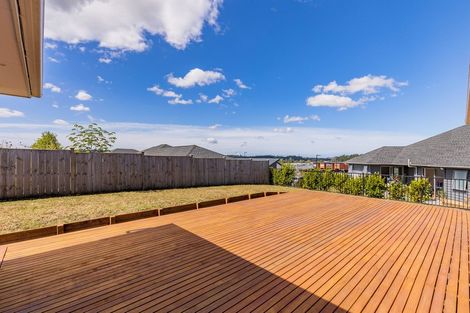 Photo of property in 26 Dida Park Drive, Kumeu, 0810