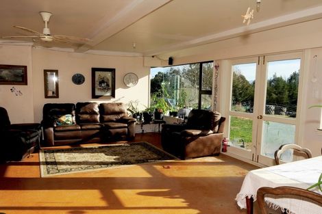 Photo of property in 116 Cormacks-kia Ora Road, Cormacks, Oamaru, 9495