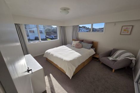 Photo of property in 35 Acacia Avenue, Maungaraki, Lower Hutt, 5010