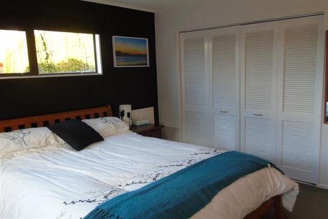 Photo of property in 25 Longitude Place, Whitby, Porirua, 5024