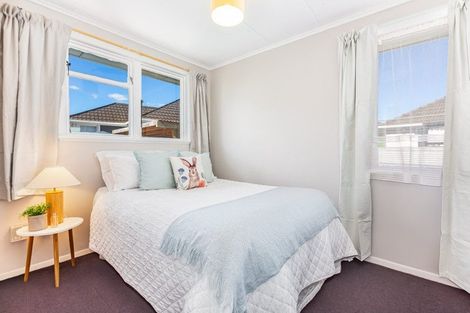 Photo of property in 4a Hollard Grove, Avalon, Lower Hutt, 5011
