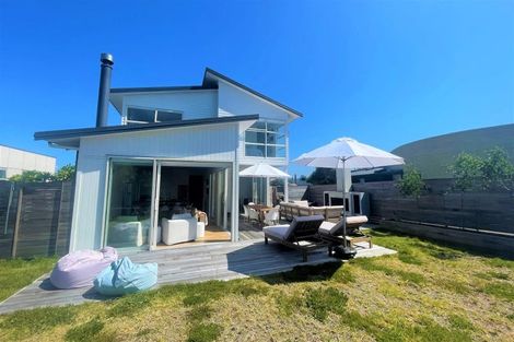 Photo of property in 148 Sands Crescent, Matarangi, Whitianga, 3592