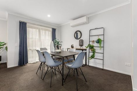 Photo of property in 26 Mooring Close, Whitby, Porirua, 5024