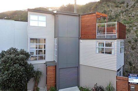 Photo of property in 1 Cameron Street, Kaiwharawhara, Wellington, 6035