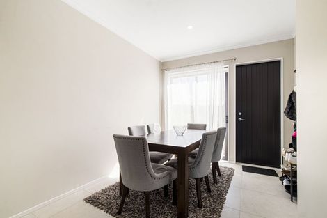 Photo of property in 5 Koura Drive, Red Beach, 0932