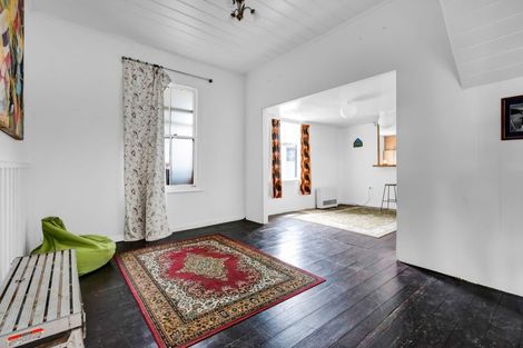 Photo of property in 96 Bridge Street, Eltham, 4322