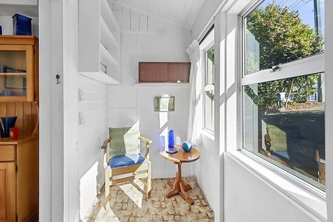 Photo of property in 1 Queens Road, Glen Avon, New Plymouth, 4312