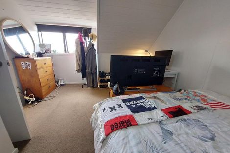 Photo of property in 2/24 Lancaster Road, Beach Haven, Auckland, 0626