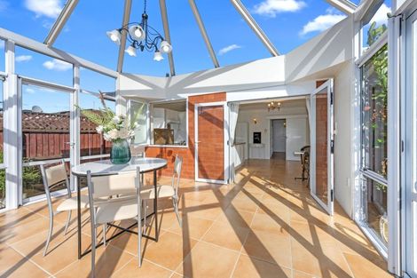 Photo of property in 2/292 Avonhead Road, Avonhead, Christchurch, 8042