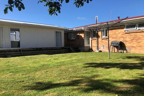 Photo of property in 2 Sheridan Street, Silverdale, Hamilton, 3216