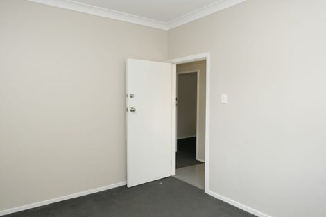 Photo of property in 70 Kelburn Parade, Kelburn, Wellington, 6012