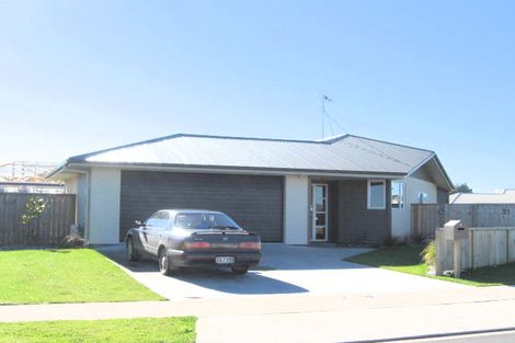 Photo of property in 2 Westminster Place, Rototuna North, Hamilton, 3210