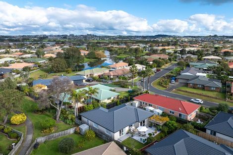 Photo of property in 3b Mcgowan Place, Orewa, 0931