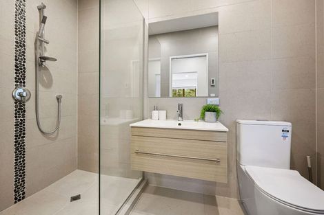 Photo of property in 40a Verran Road, Birkdale, Auckland, 0626