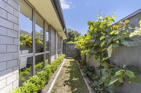 Photo of property in 12 Silkwood Crescent, Karaka, Papakura, 2113
