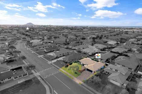 Photo of property in 215 Gloucester Road, Mount Maunganui, 3116