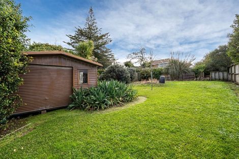 Photo of property in 50 Williamson Avenue, Belmont, Auckland, 0622